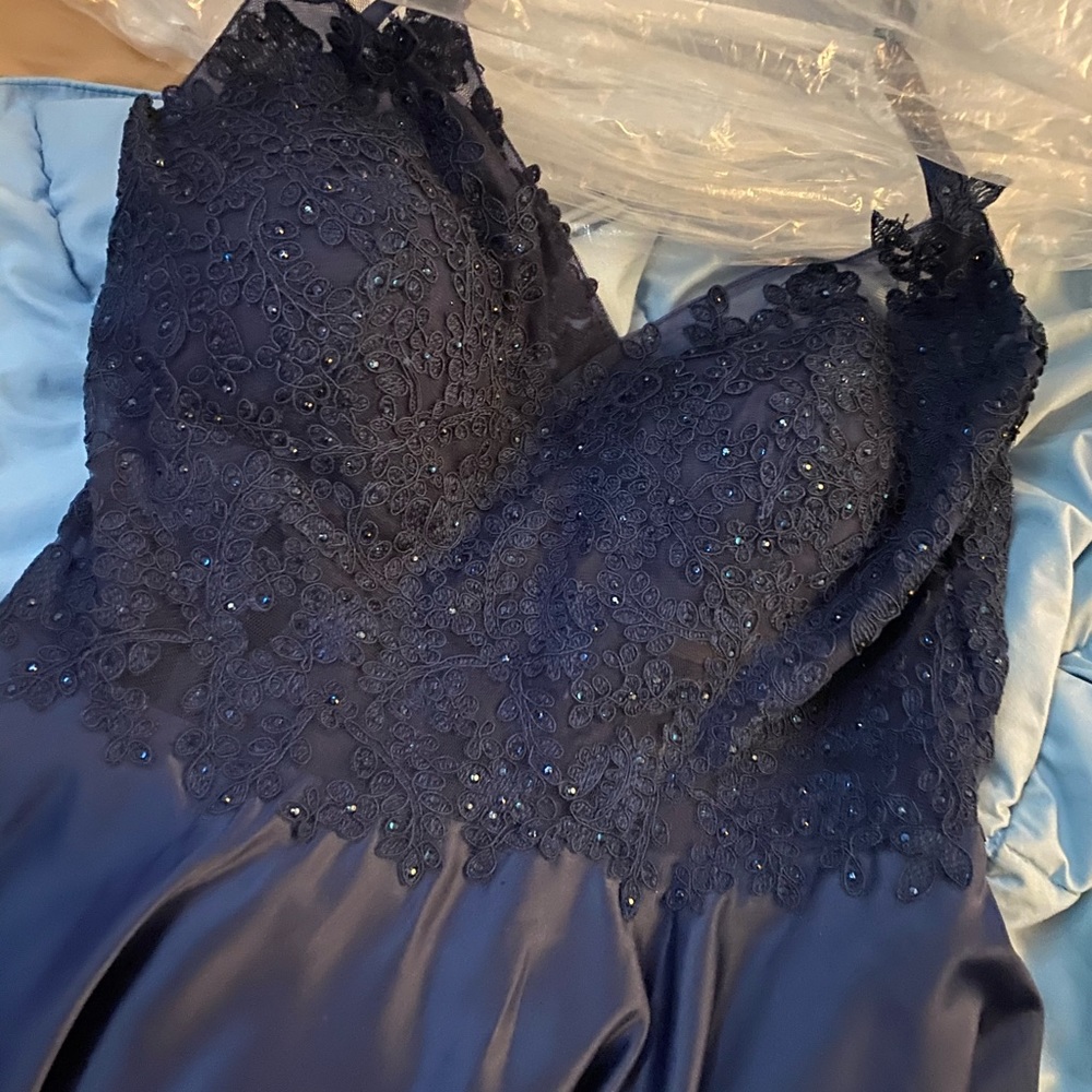 ‘Dancing Queen’ prom dress